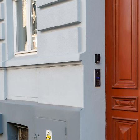 גורז'וב ווילקופולסקי Apartament Nowe Miasto - Przy Parku Roz מראה חיצוני תמונה
