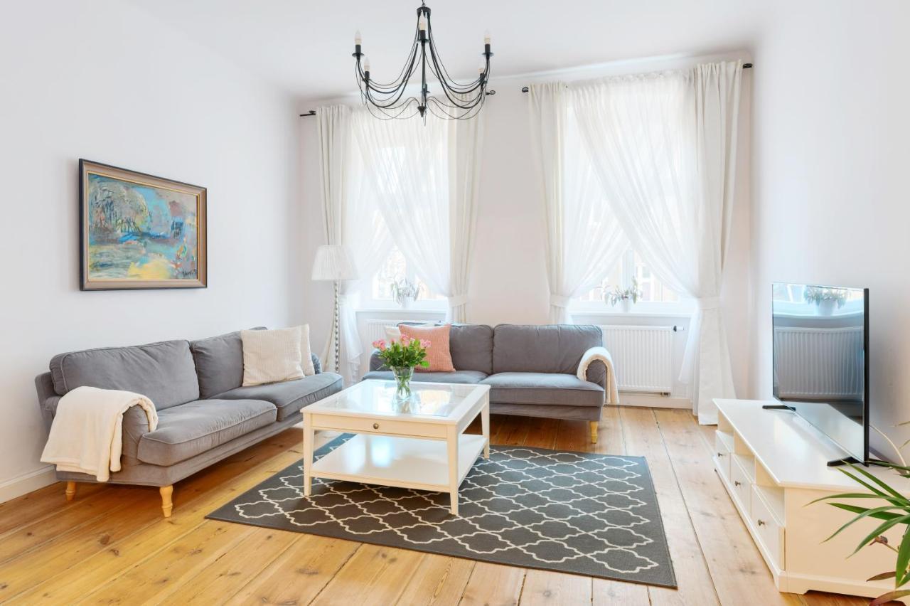 גורז'וב ווילקופולסקי Apartament Nowe Miasto - Przy Parku Roz מראה חיצוני תמונה