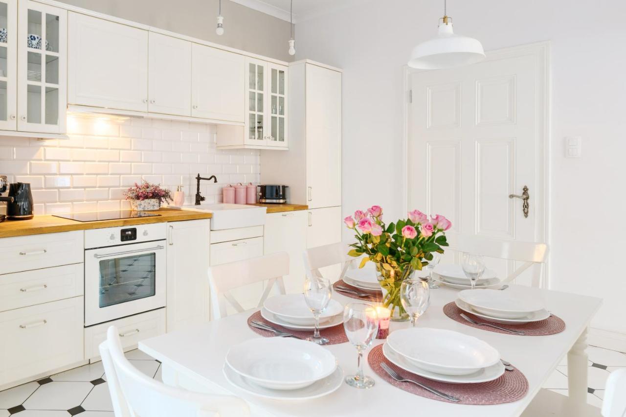 גורז'וב ווילקופולסקי Apartament Nowe Miasto - Przy Parku Roz מראה חיצוני תמונה