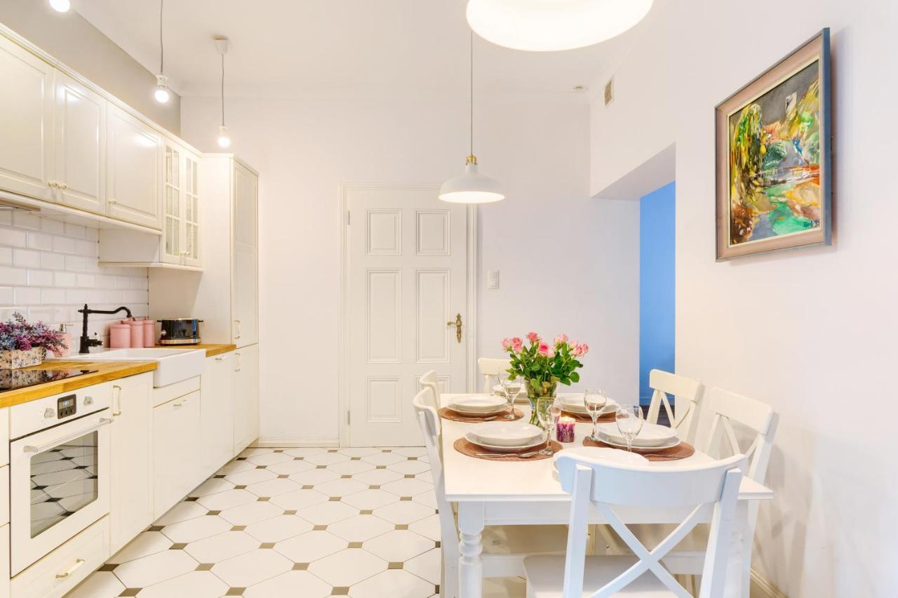 גורז'וב ווילקופולסקי Apartament Nowe Miasto - Przy Parku Roz מראה חיצוני תמונה