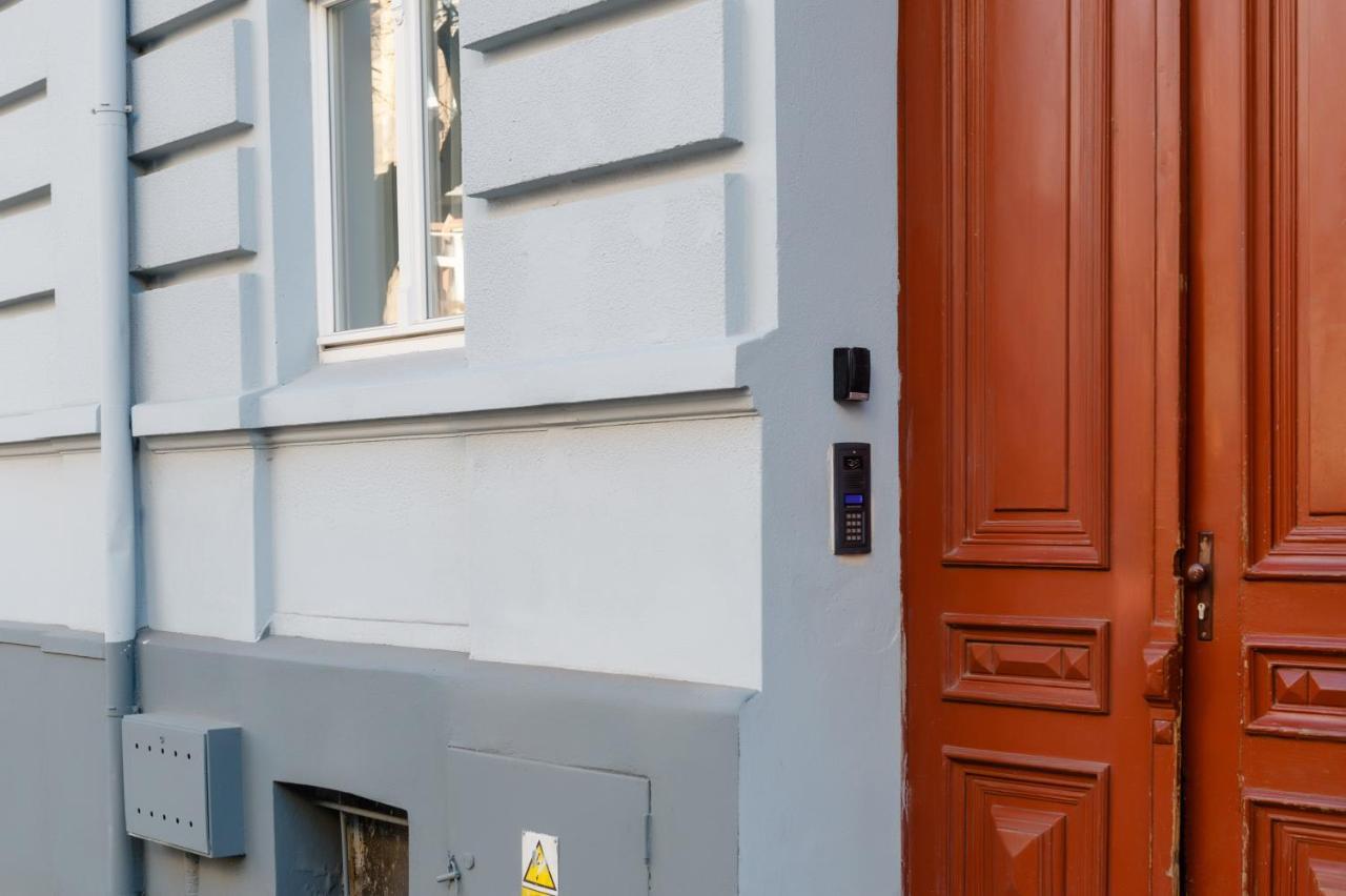 גורז'וב ווילקופולסקי Apartament Nowe Miasto - Przy Parku Roz מראה חיצוני תמונה